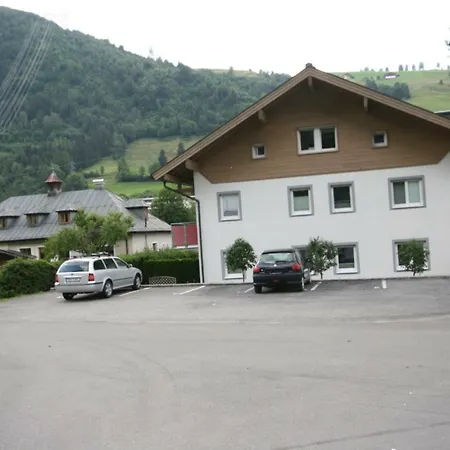 Zur Kapelle Apartment Kaprun