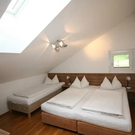 Zur Kapelle Апартаменты Капрун