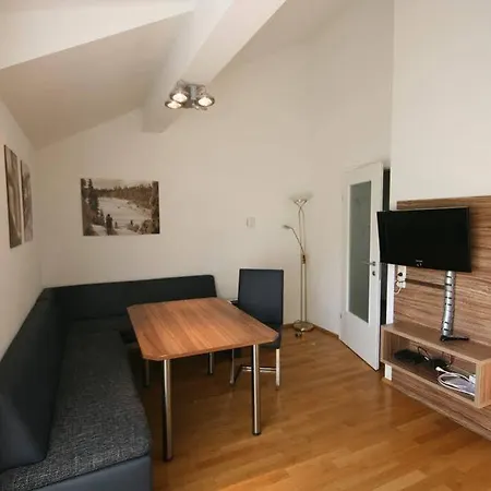 Zur Kapelle Apartment