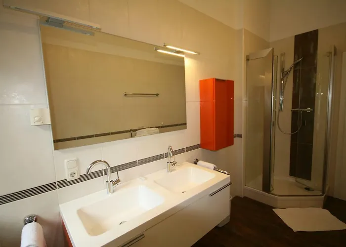 شقة تْسور كابيل كابرون